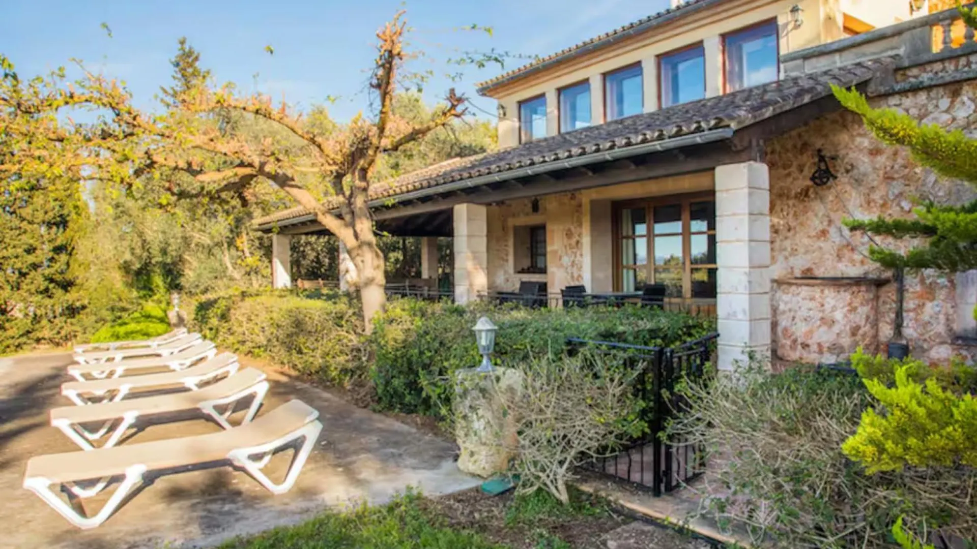 Villa Verd Salvatge Muro Spanien